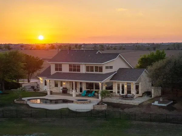 12407 Aquaplex DR, Buda, TX 78610