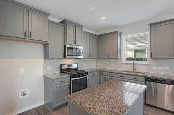 1300 Falconer WAY, Austin, TX 78748