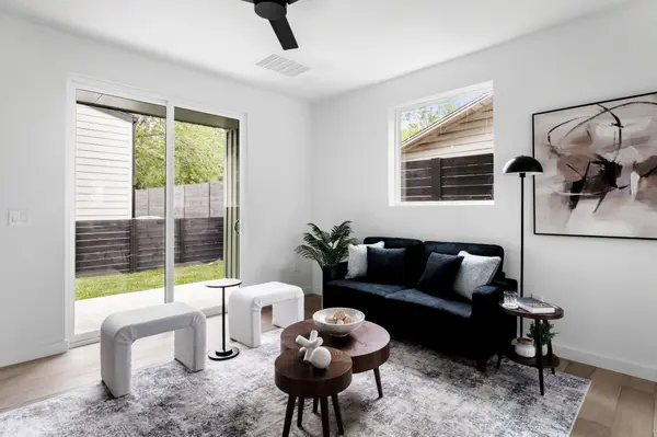 3204 Lyons RD #1, Austin, TX 78702