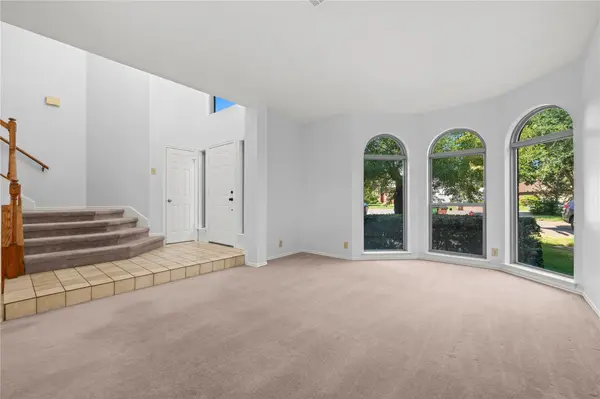 1203 Bobwhite CT, Round Rock, TX 78681