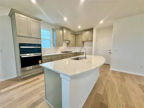 380 Young ST, Buda, TX 78610