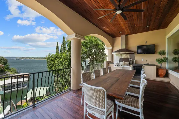 107 Edgewater CV, Lakeway, TX 78734