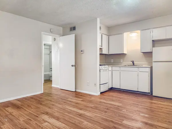 924 E Dean Keeton ST #228, Austin, TX 78705