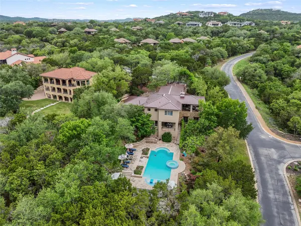 17501 Navigation LN, Lago Vista, TX 78645