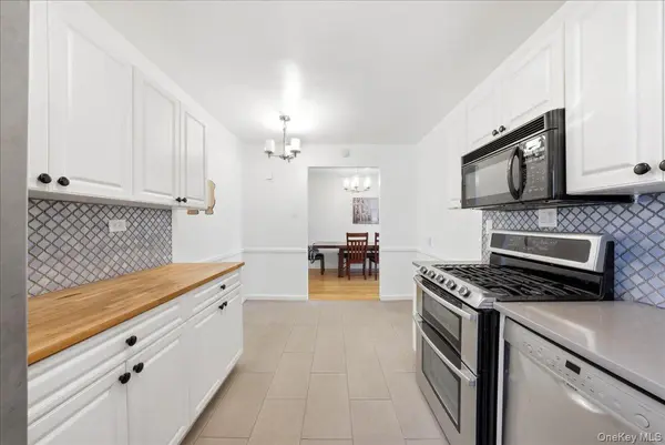 2080 Barnes Avenue Barnes AVE #3B, Bronx, NY 10462