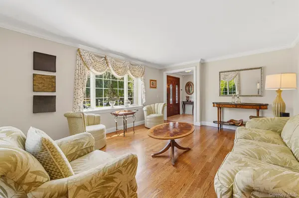 185 Old Wilmot RD, Scarsdale, NY 10583
