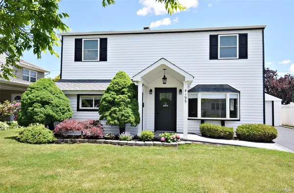 4195 Florence RD, Bethpage, NY 11714