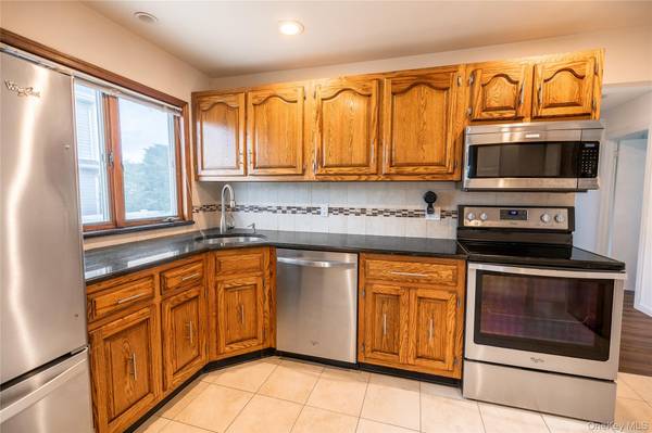 3330 Murdock AVE, Oceanside, NY 11572