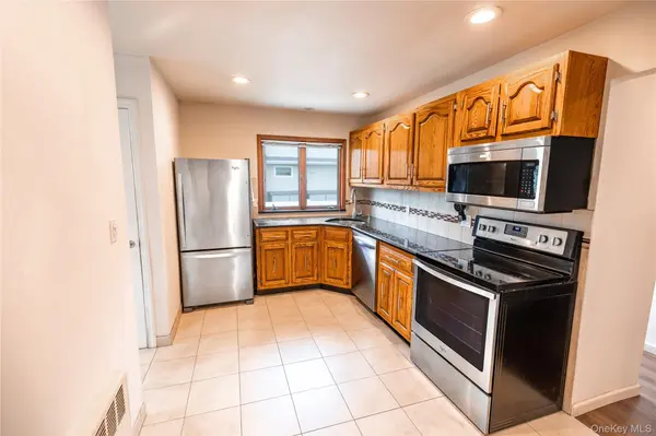3330 Murdock AVE, Oceanside, NY 11572