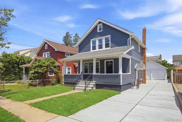 107 E Saint Marks PL, Valley Stream, NY 11580