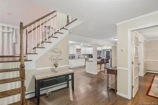 47 Parsnip Pond RD, Lake Grove, NY 11755