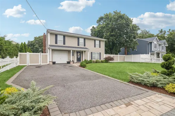 47 Parsnip Pond RD, Lake Grove, NY 11755