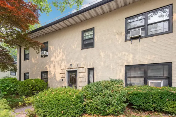 15 Field End LN #A-1 & A-21, Eastchester, NY 10709