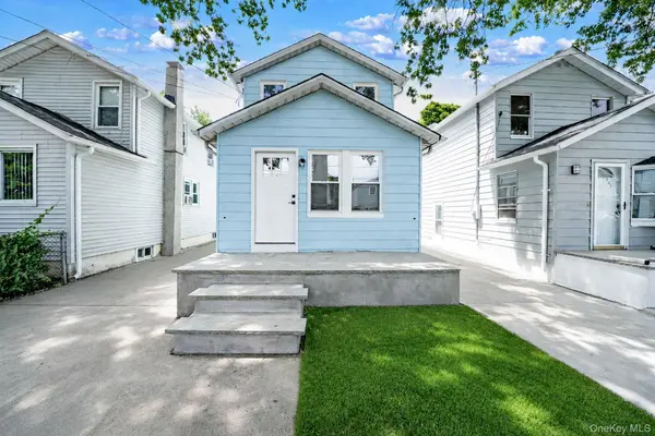532 Washington AVE, West Hempstead, NY 11552