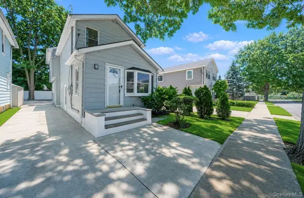 530 Washington AVE, West Hempstead, NY 11552