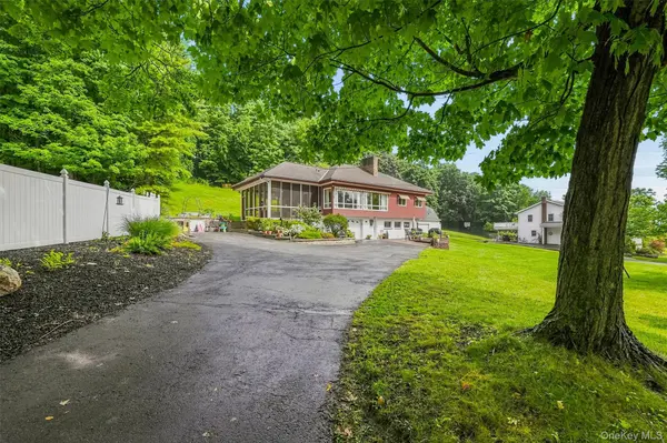 28 Maple AVE, Goshen, NY 10924