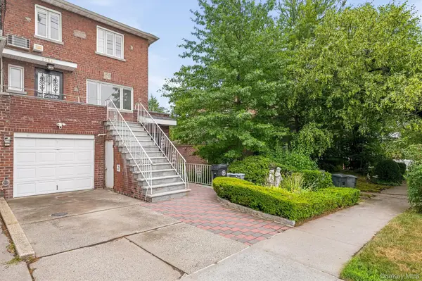 2324 Westervelt AVE, Bronx, NY 10469