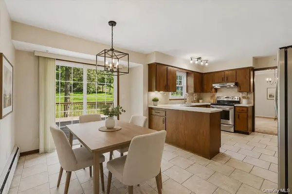 16 Panel LN, Florida, NY 10921