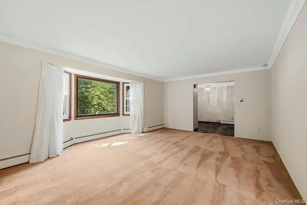 16 Panel LN, Florida, NY 10921