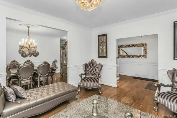 2800 Janet AVE, North Bellmore, NY 11710