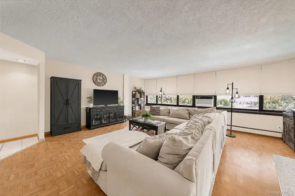 162-31 9th AVE #7D, Whitestone, NY 11357