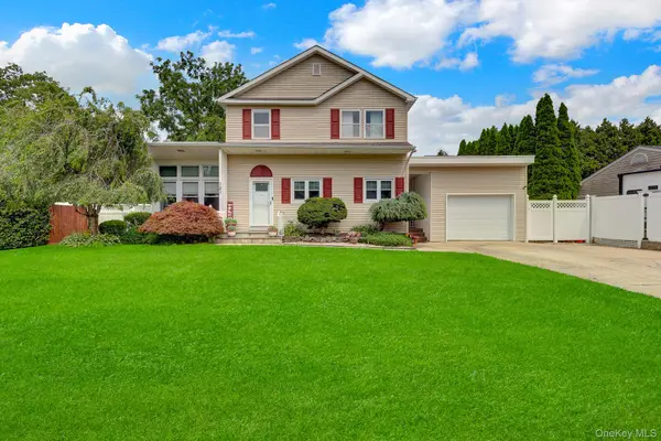 121 Wright AVE, Deer Park, NY 11729