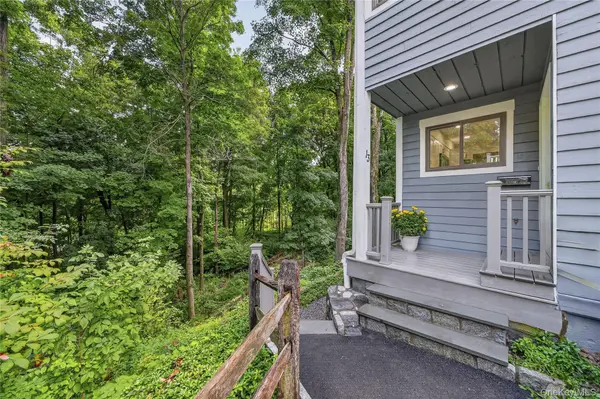 13 Timber RDG, Mount Kisco, NY 10549