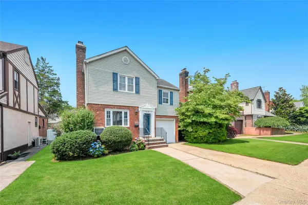78-28 222nd ST, Oakland Gardens, NY 11364