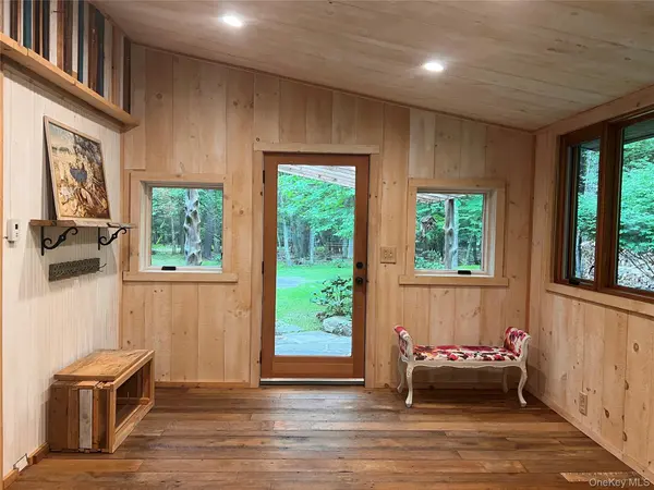 323 Beaverkill RD, Kingston, NY 12401