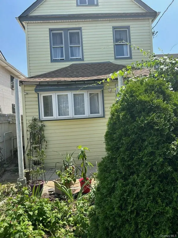 135-23 Springfield BLVD, Springfield Gardens, NY 11413