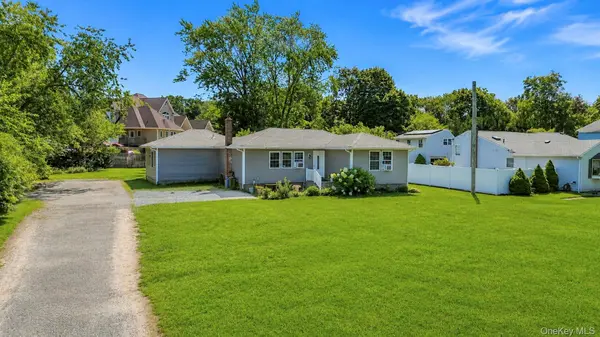 899 Hawkins AVE, Lake Grove, NY 11755