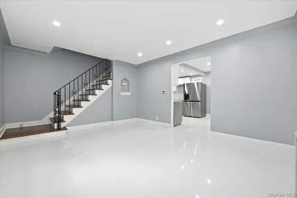 415 Leonard BLVD, New Hyde Park, NY 11040