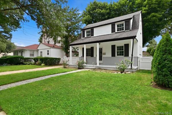 415 Leonard BLVD, New Hyde Park, NY 11040