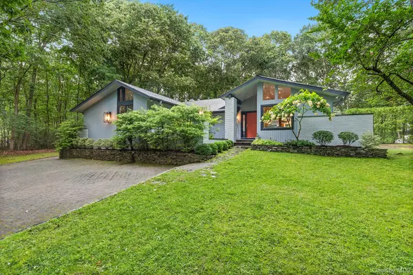 2723 Deerfield RD, Southampton, NY 11963