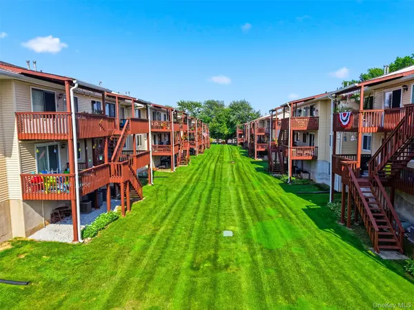 25 College AVE #707, Nanuet, NY 10954