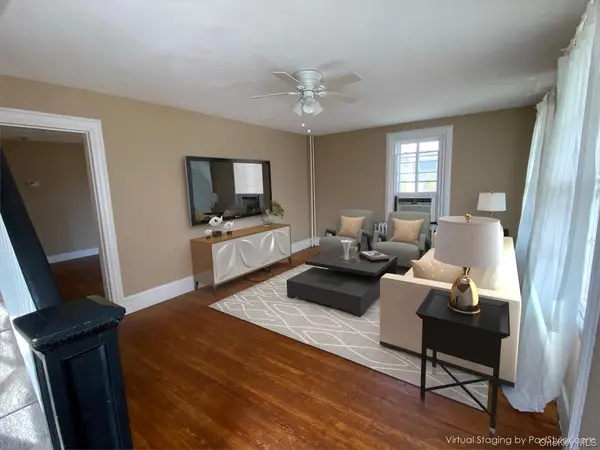 21 Mechanic ST, Huntington, NY 11743