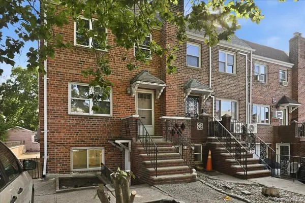 6043 69th PL, Maspeth, NY 11378