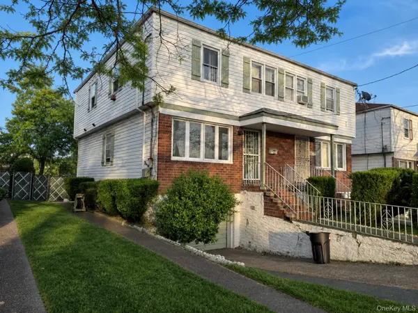 11721 Francis Lewis BLVD, Cambria Heights, NY 11411