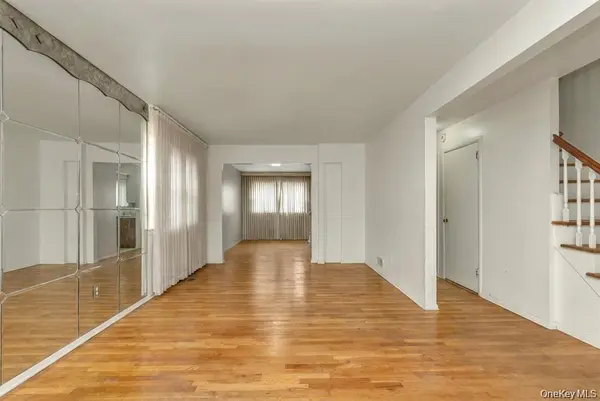 11721 Francis Lewis BLVD, Cambria Heights, NY 11411