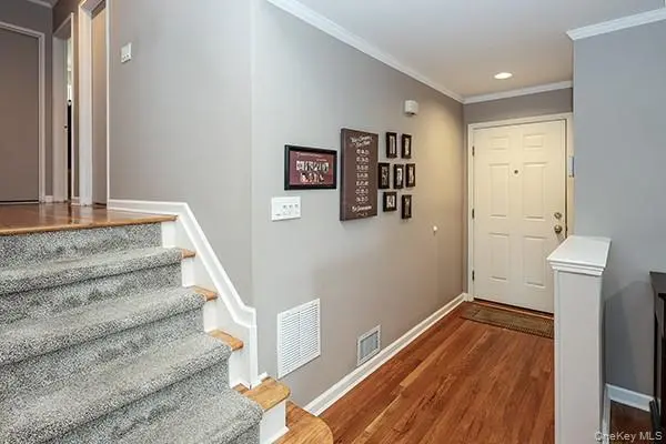 1102 Lawrence RD, Bellmore, NY 11710