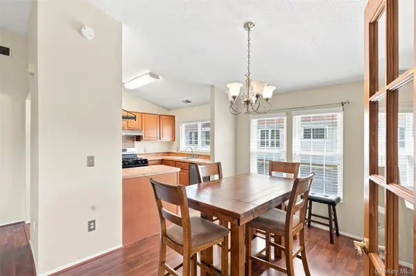 2124 Whispering HLS, Chester, NY 10918