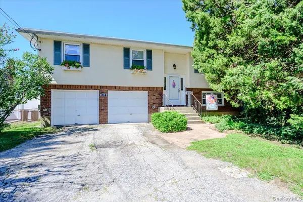 784 Newbridge RD, Bellmore, NY 11710