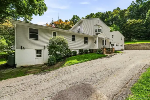 88 Pines Bridge RD, Mount Kisco, NY 10549