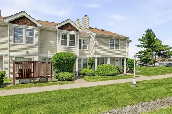 1005 Whispering HLS, Chester, NY 10918