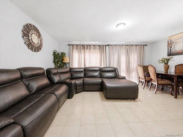 3605 Boller AVE, Bronx, NY 10466