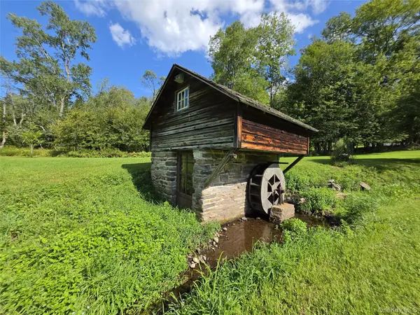 600 Jeffersonville North Branch RD, North Branch, NY 12766