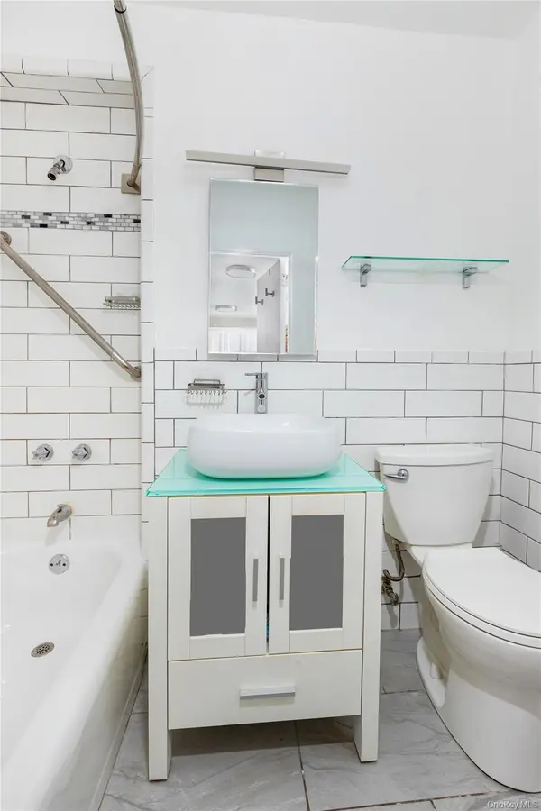 5800 Arlington AVE #16N, Bronx, NY 10471