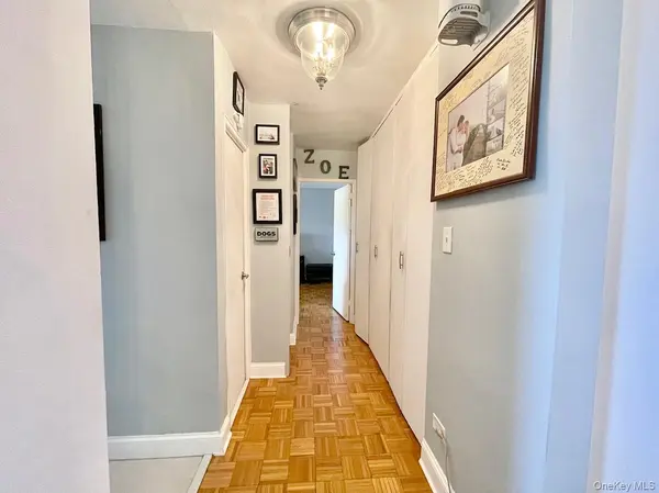 61-20 Grand Central Pkwy #A1503, Forest Hills, NY 11375