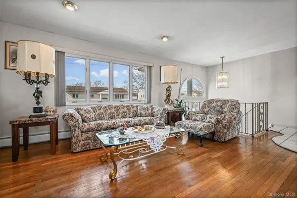 3727 Oceanside RD, Oceanside, NY 11572