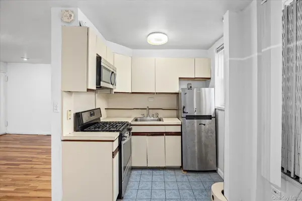 67-30 Clyde ST #6G, Forest Hills, NY 11375